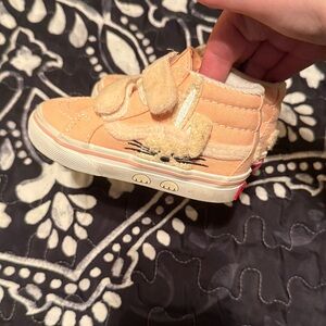 Vans • Toddler Girl peachy-pink bunny 🐰 vans